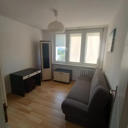 Saska Kepa! 3 Pokojowy Prywatny Apartament, Bezplatny Parking, Wifi, Centrum I Stadion 15min - Self Check In * Warschau