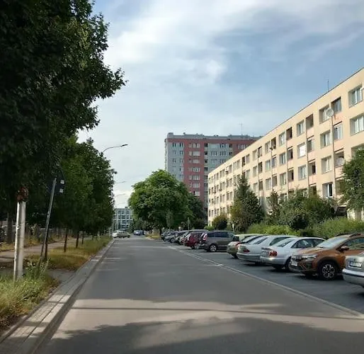 Apartman Saska Kepa! 3 Pokojowy Prywatny Apartament, Bezplatny Parking, Wifi, Centrum I Stadion 15min - Self Check In *