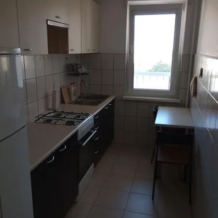 Saska Kepa! 3 Pokojowy Prywatny Apartament, Bezplatny Parking, Wifi, Centrum I Stadion 15min - Self Check In * Варшава